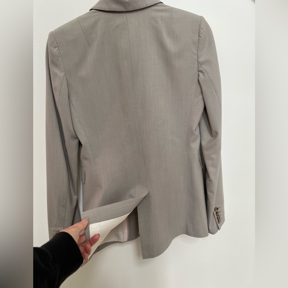 Banana Republic Light Grey Wool Suit Jacket Women’s Size 6 Tall. - Picture 7 of 8